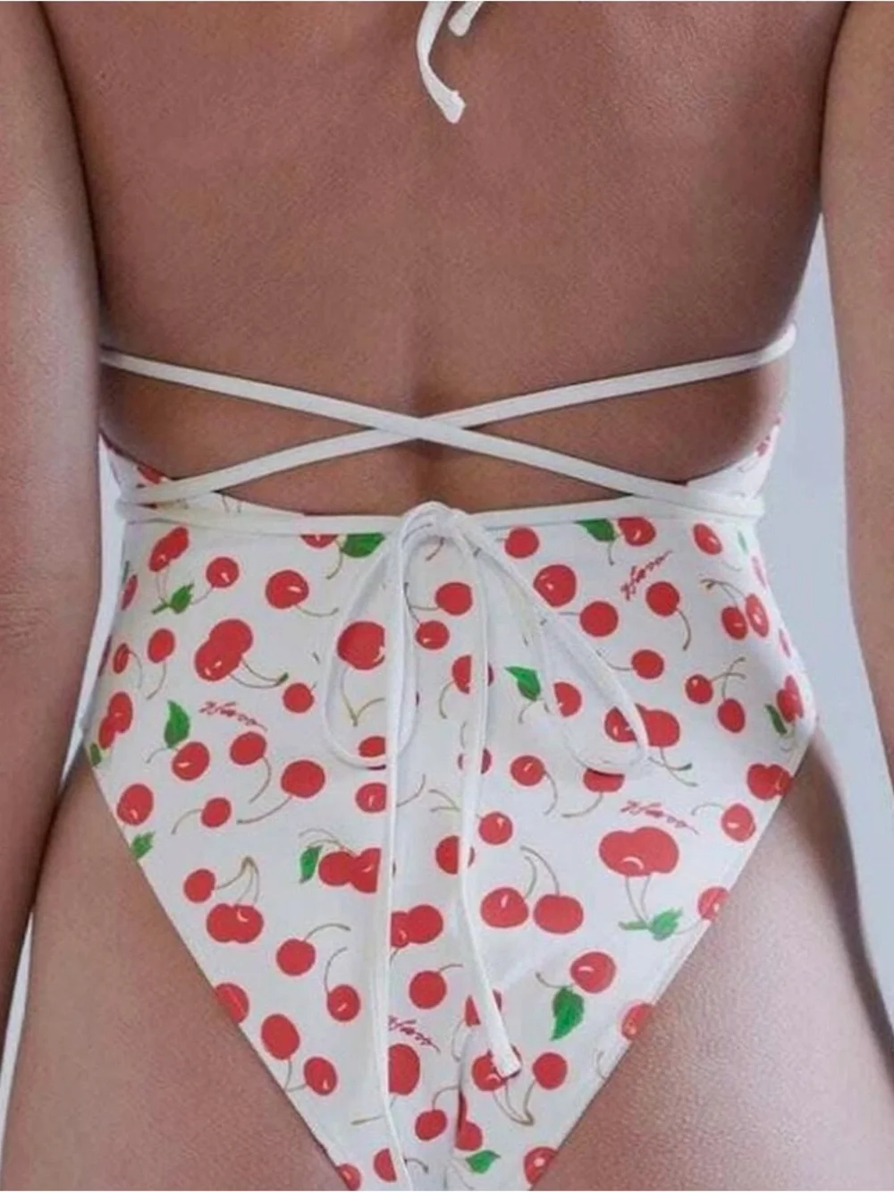 Frankies Bikinis cute white